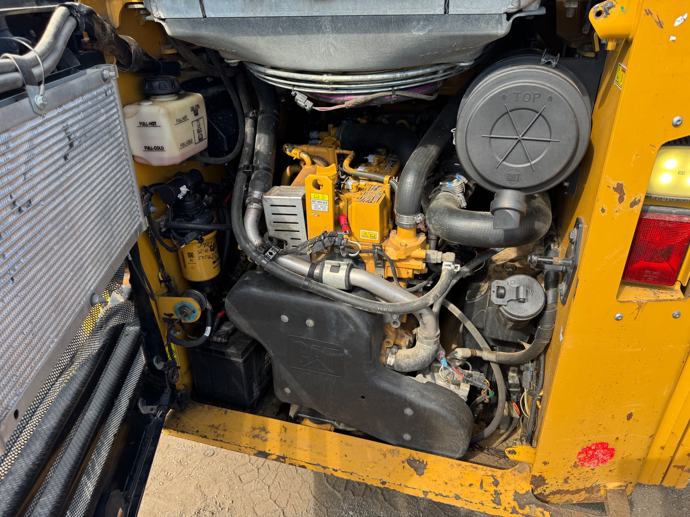 Engine photo 3