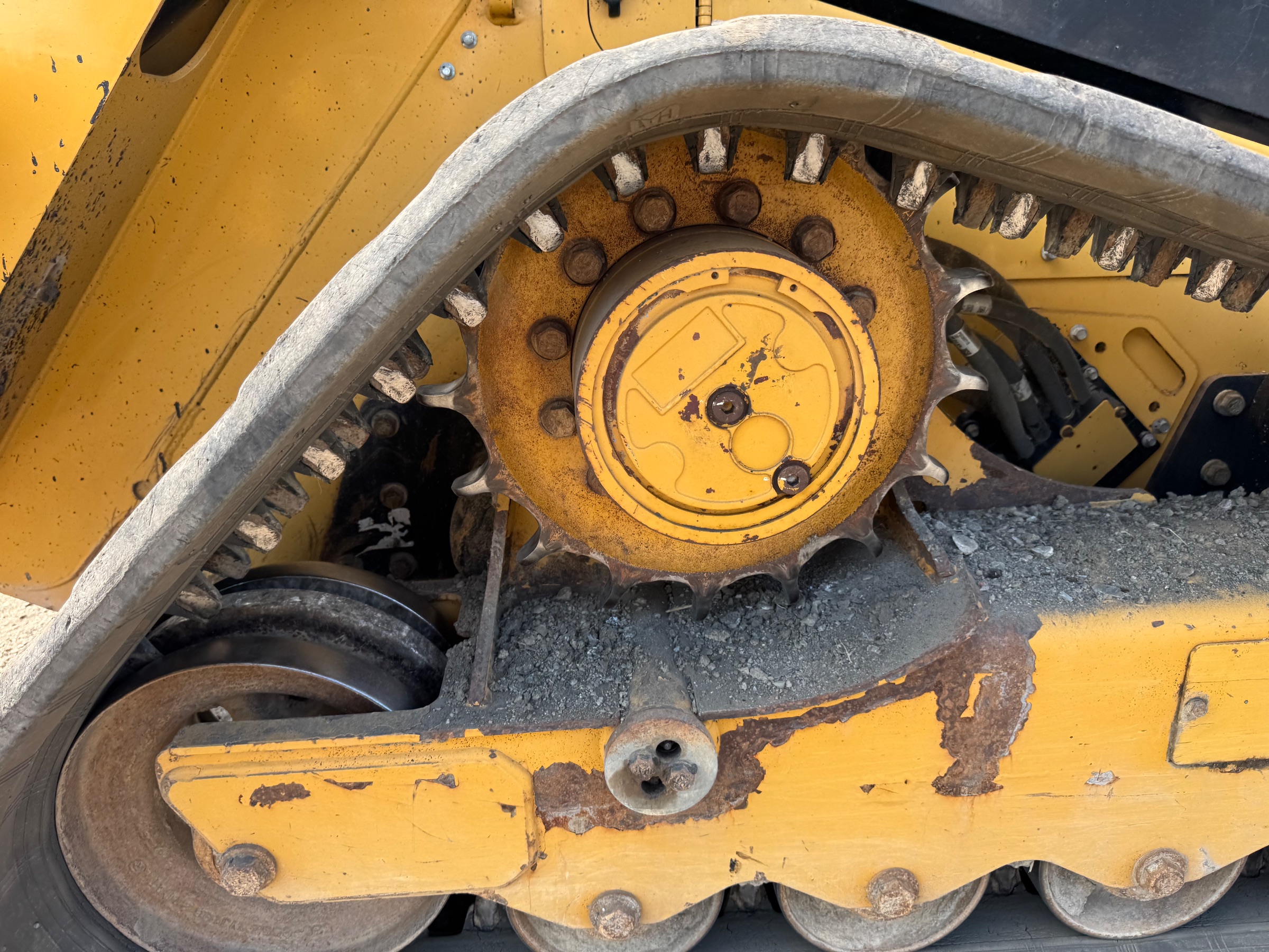 Undercarriage photo 6