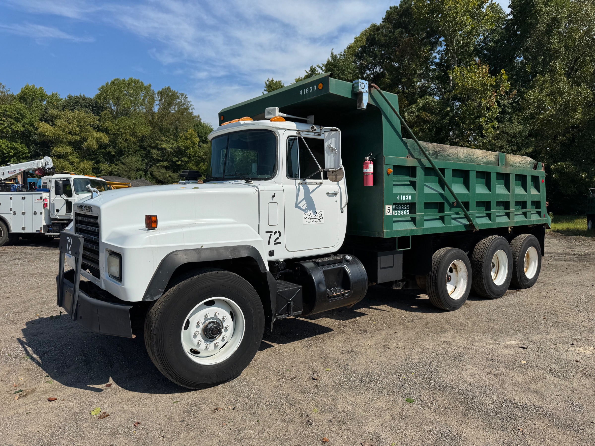 1993 Mack RD690S T/A Dump Truck (One owner Fleet maintained from new) (Prince George, VA) Unit 68